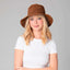 Bucket Hat de Rafia Tejida Weekend Chocolate